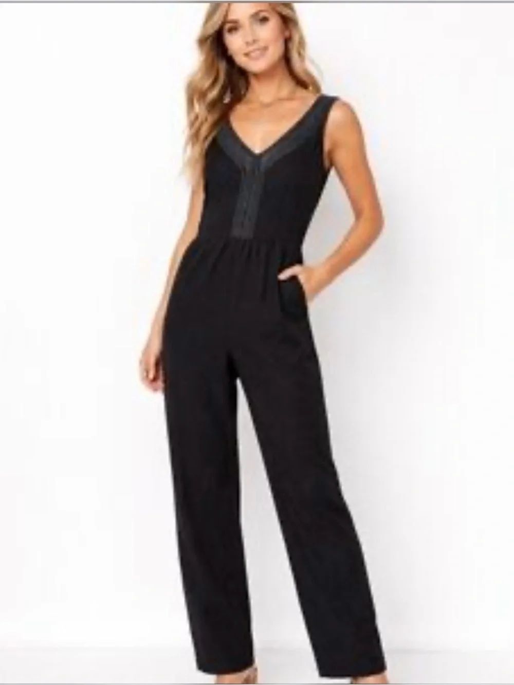 Tahari Black Linen Blend White Exposed Stitch Belted Sleeveless Jumpsuit NEW